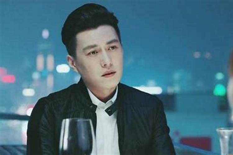 哪个星座男最像霸道总裁