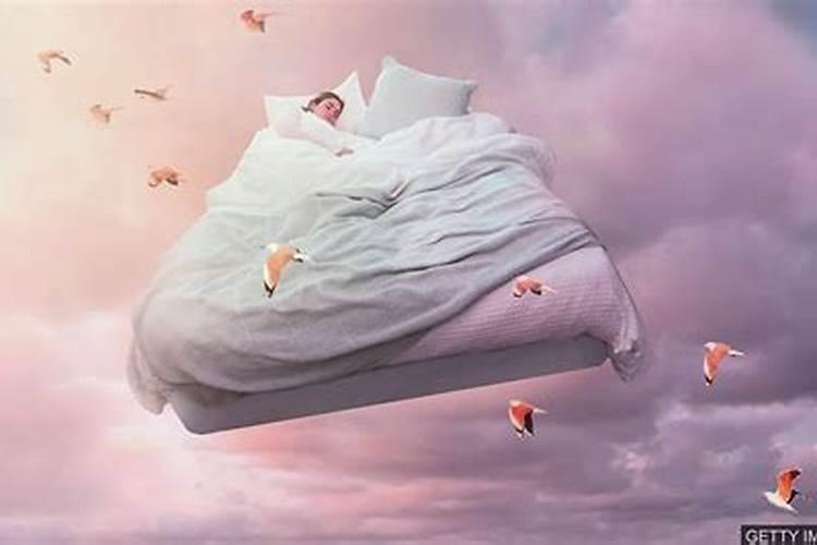 梦见有人抱我用她的肚子压我腰