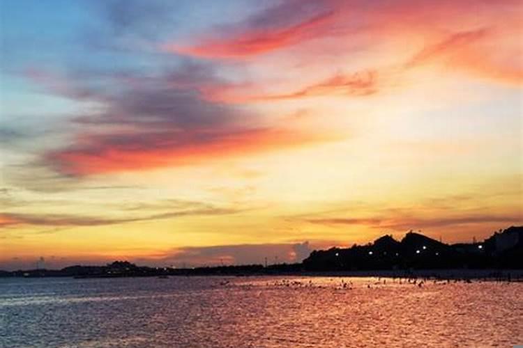 梦见天上有龙怎么回事