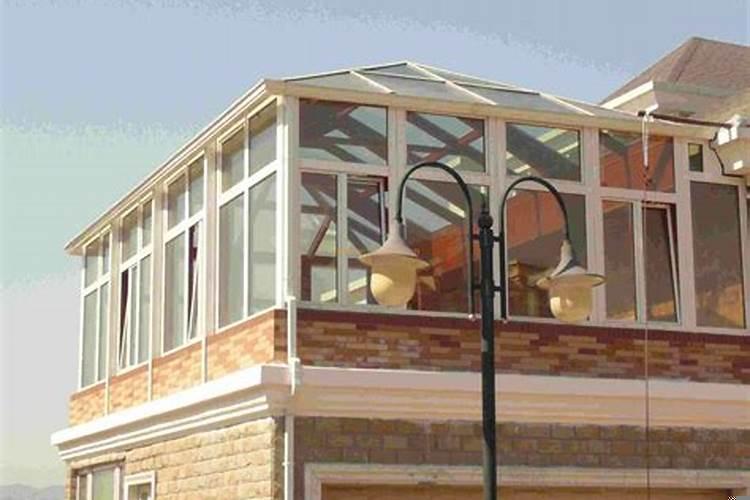 枫树的叶子有什么特点?