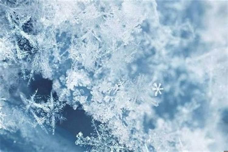 梦见下雪了是啥意思