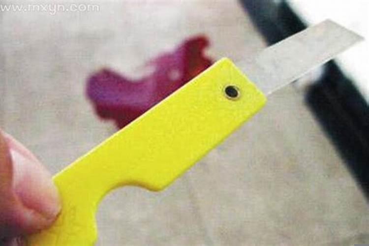 梦见给长辈吵架是什么意思