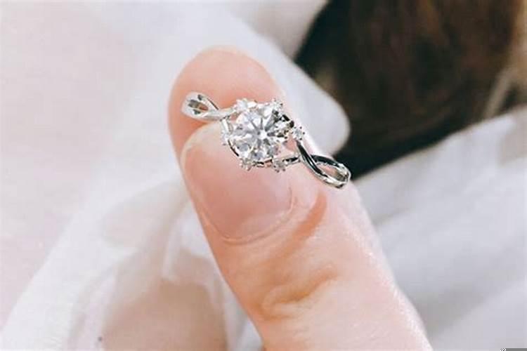 结婚必须买钻戒吗女生