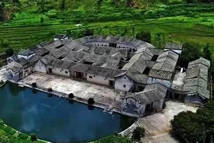 房子后面有水好吗50米以上