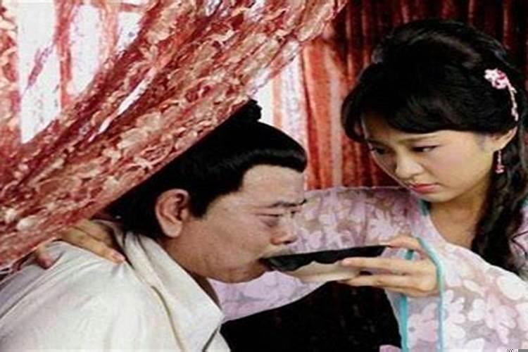 武大郎是怎么娶的潘金莲