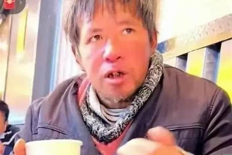 水瓶座是天才还是疯子