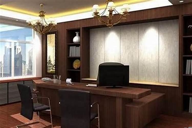 办公室门朝东窗朝西办公桌如何摆放