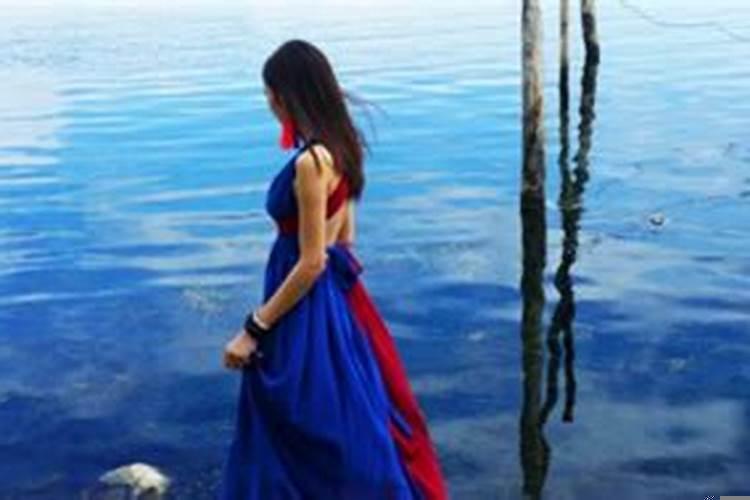 男人梦见自己穿裙子却感觉很正常