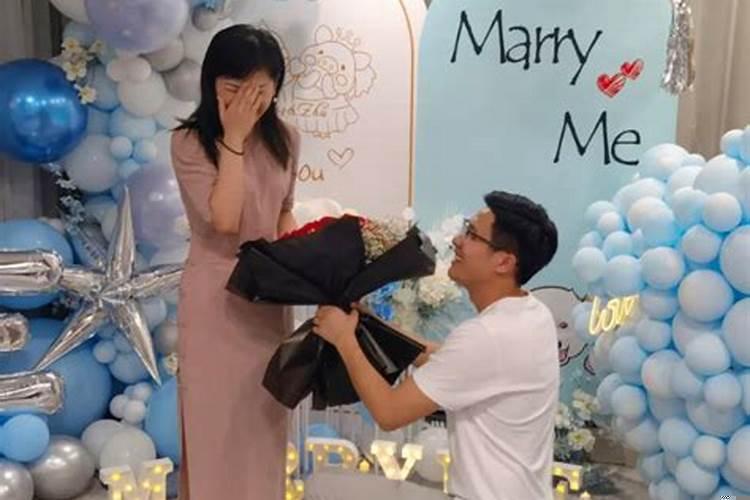 相亲认识的订婚前需要求婚吗