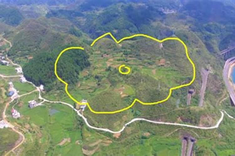 什么样的墓地风水出官员