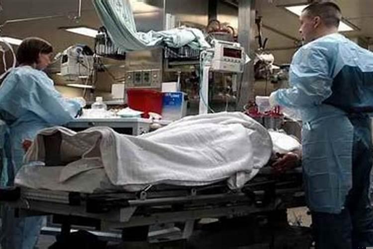 辰时出生属蛇的男孩命运