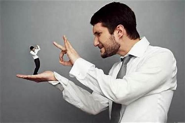 职场小人的四种害人术