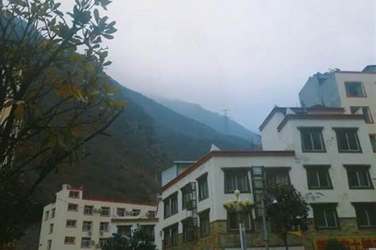 楼房南边有山的风水