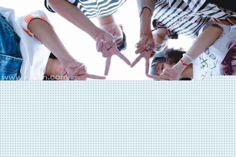 梦见同学聚会是什么意思啊