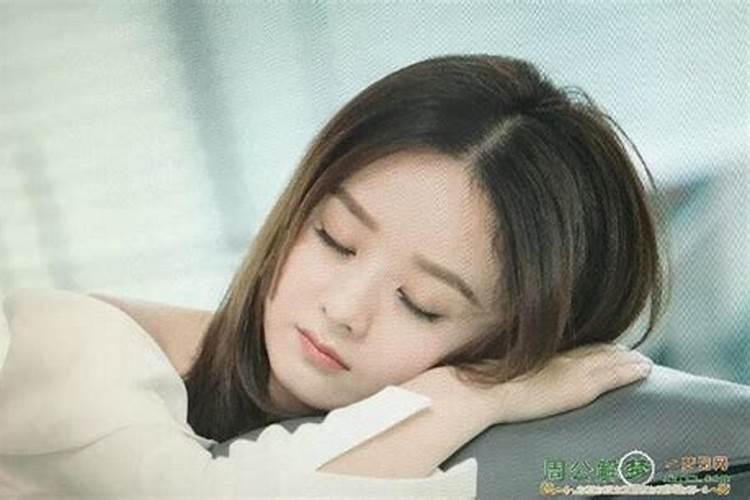 梦里梦见车是什么意思