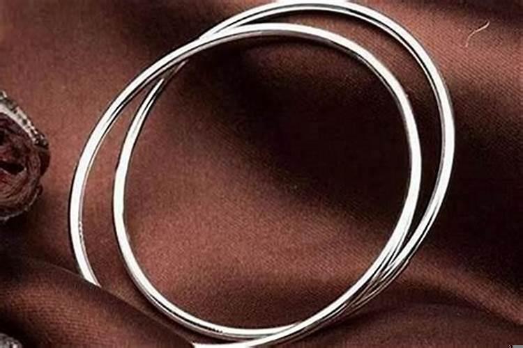 属兔不可以佩戴什么