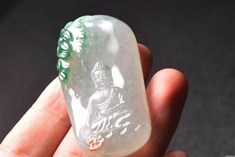 91年属羊女适合戴什么首饰