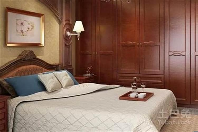 床前朝哪个方向好旺财