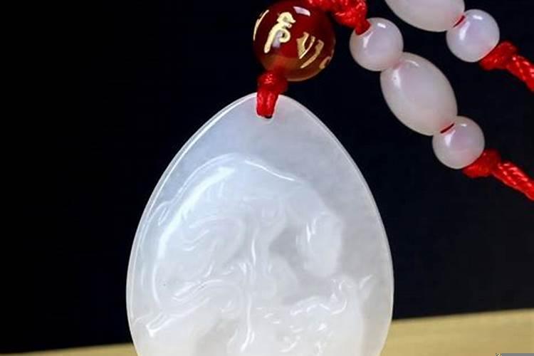 属虎人一生佩戴什么好呢