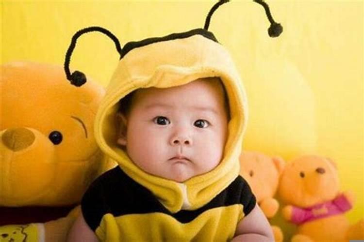 梦见小孩子拉屎是什么意思