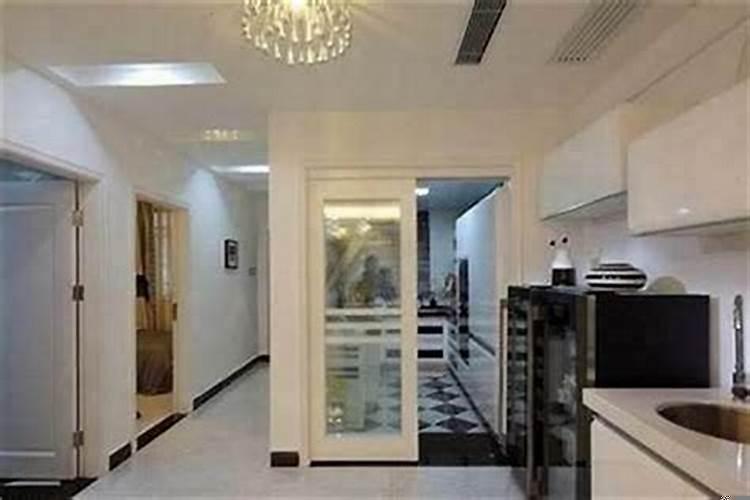 大门对大门对厨房门风水化解