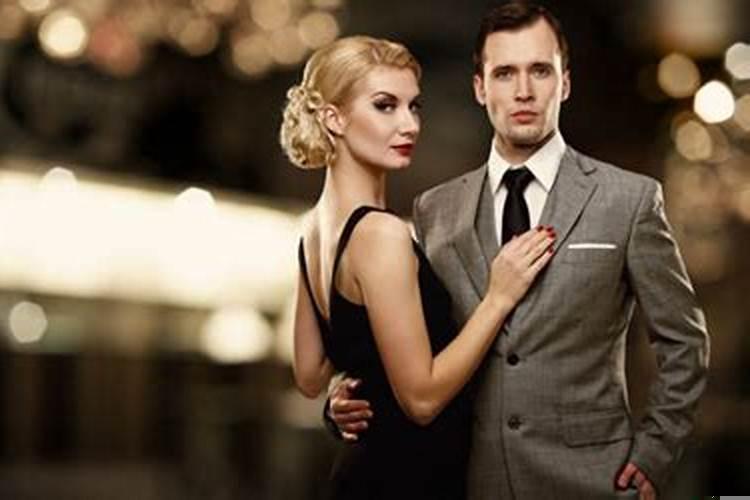 属狗女找什么属相的男性最好