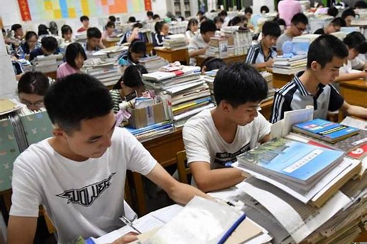 梦见儿子考试全班第一名