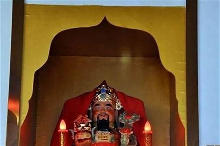 财神爷应该挂哪里