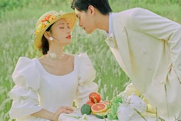 为什么牛蛇婚配穷一辈子