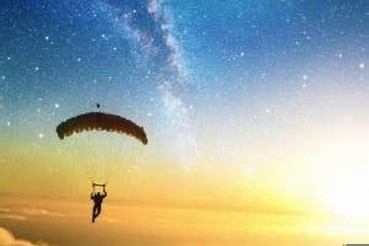 老婆属狗老公属鸡生什么属相好