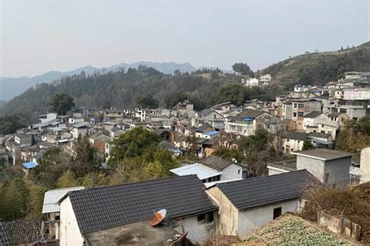 邻居盖房子比我家往前好吗