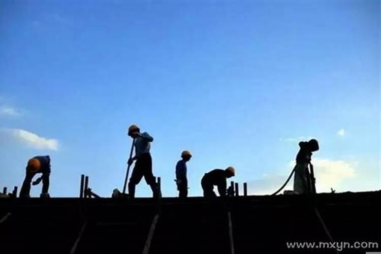 梦见邻居家好多人干活