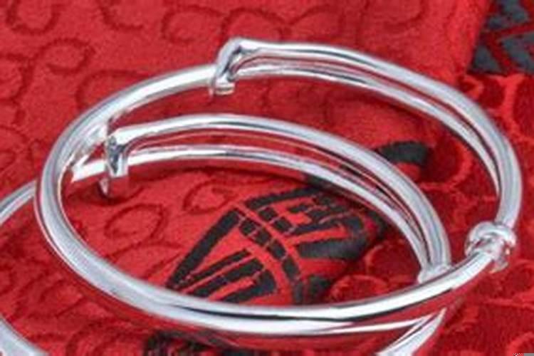 哪些人不适合戴银饰