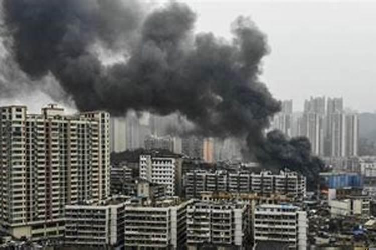 梦见着火了后又扑灭一下