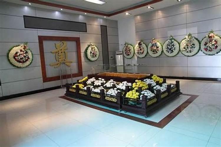 孙女婿的父母需要参加葬礼吗