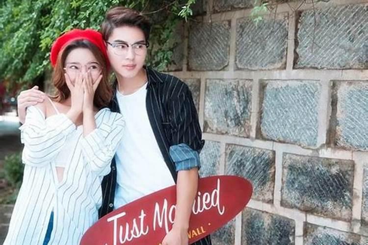 夫妻的家庭地位靠什么决定