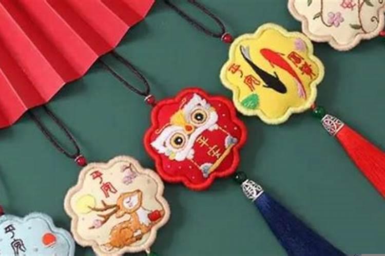 本命年手腕上戴什么好