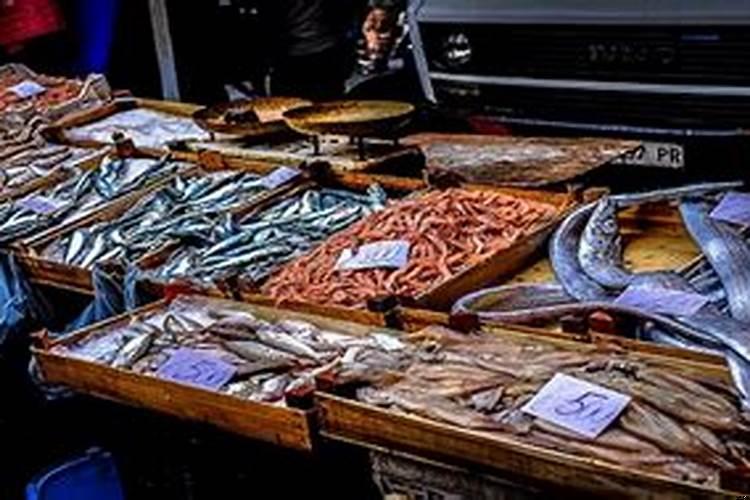 做梦梦见鱼和虾是什么意思