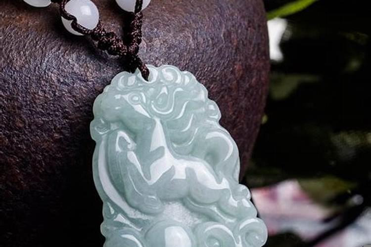 狐狸适合什么生肖人戴