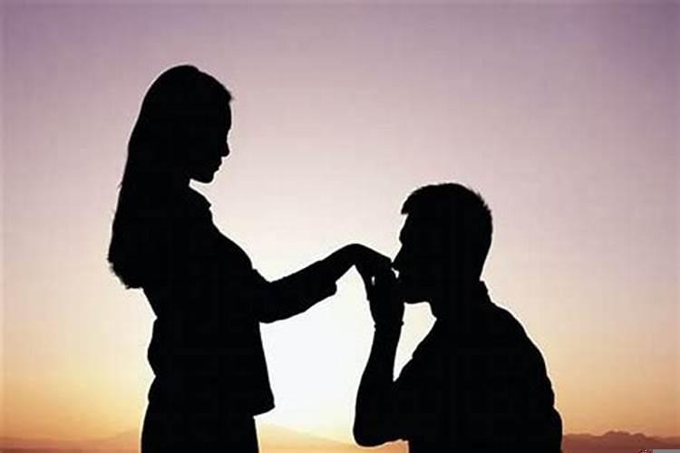 怎样与双子座男生聊天不尴尬呢