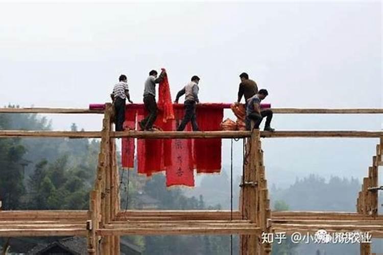 农村盖房明天上梁是不是好日子