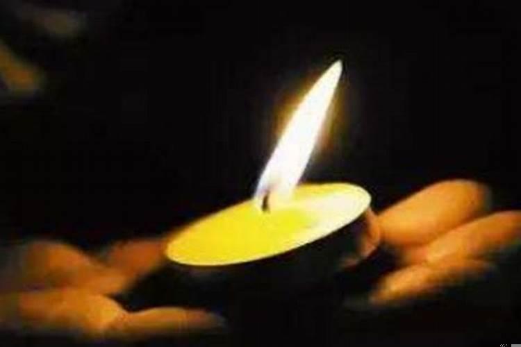 女人梦见已故的父母什么兆头呢