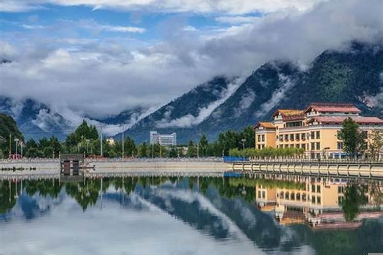 八一海拔多少米高