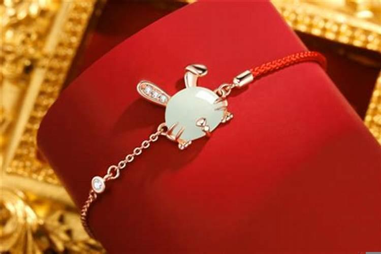 属兔的应该佩戴什么生肖