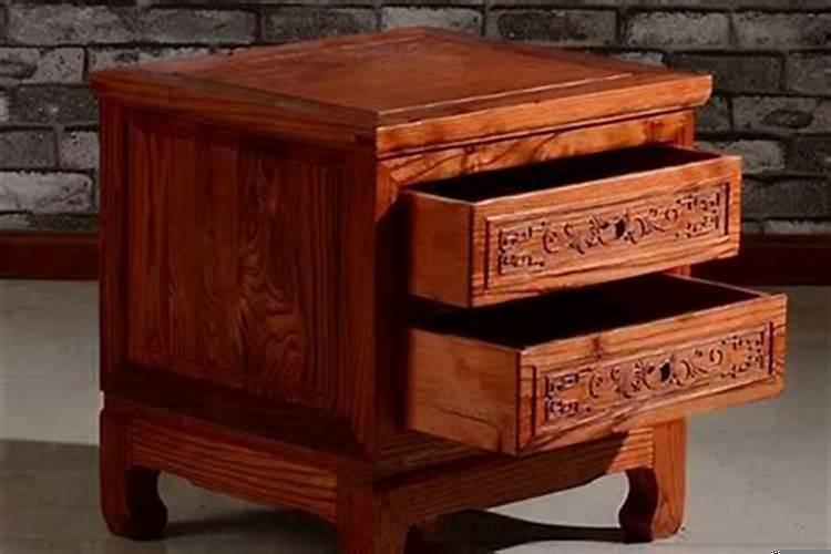 床头放什么比较旺财