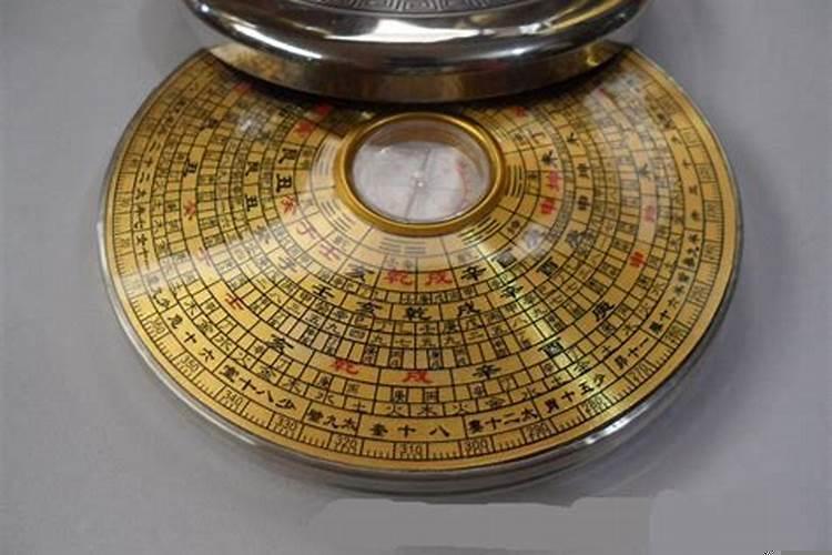 罗盘指南针都是用来指示方向的