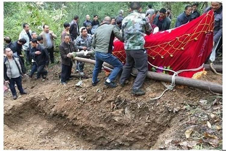 新坟三年不动土是三周年吗