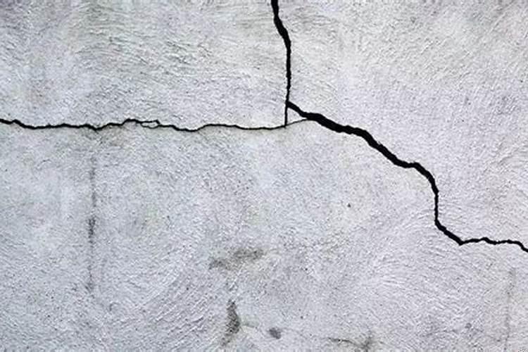 砖混结构地面出现裂缝