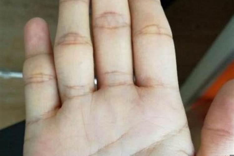 什么样的手相会孤独终老