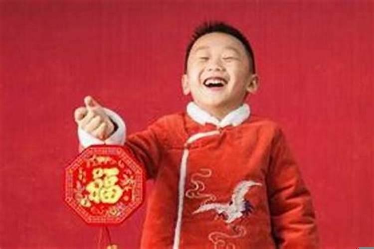 本命年不能穿白色